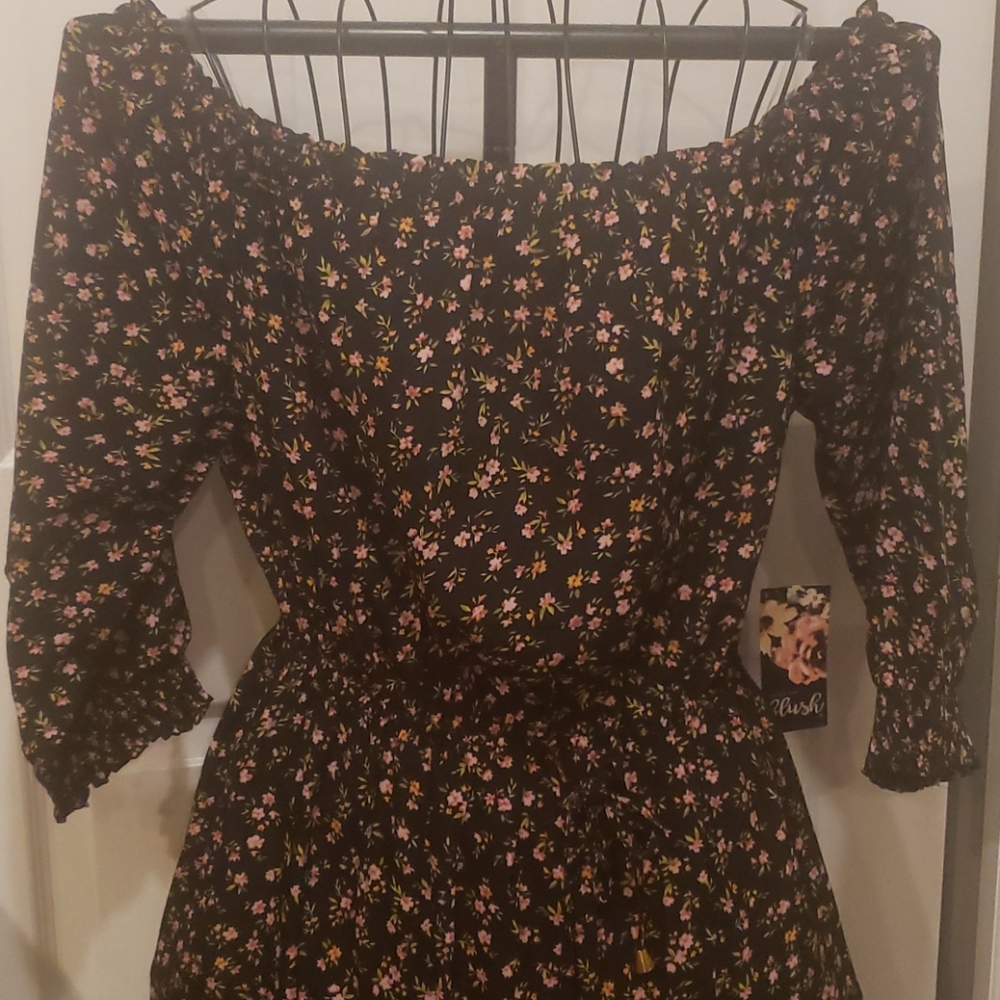 dress - Picture 2 of 4